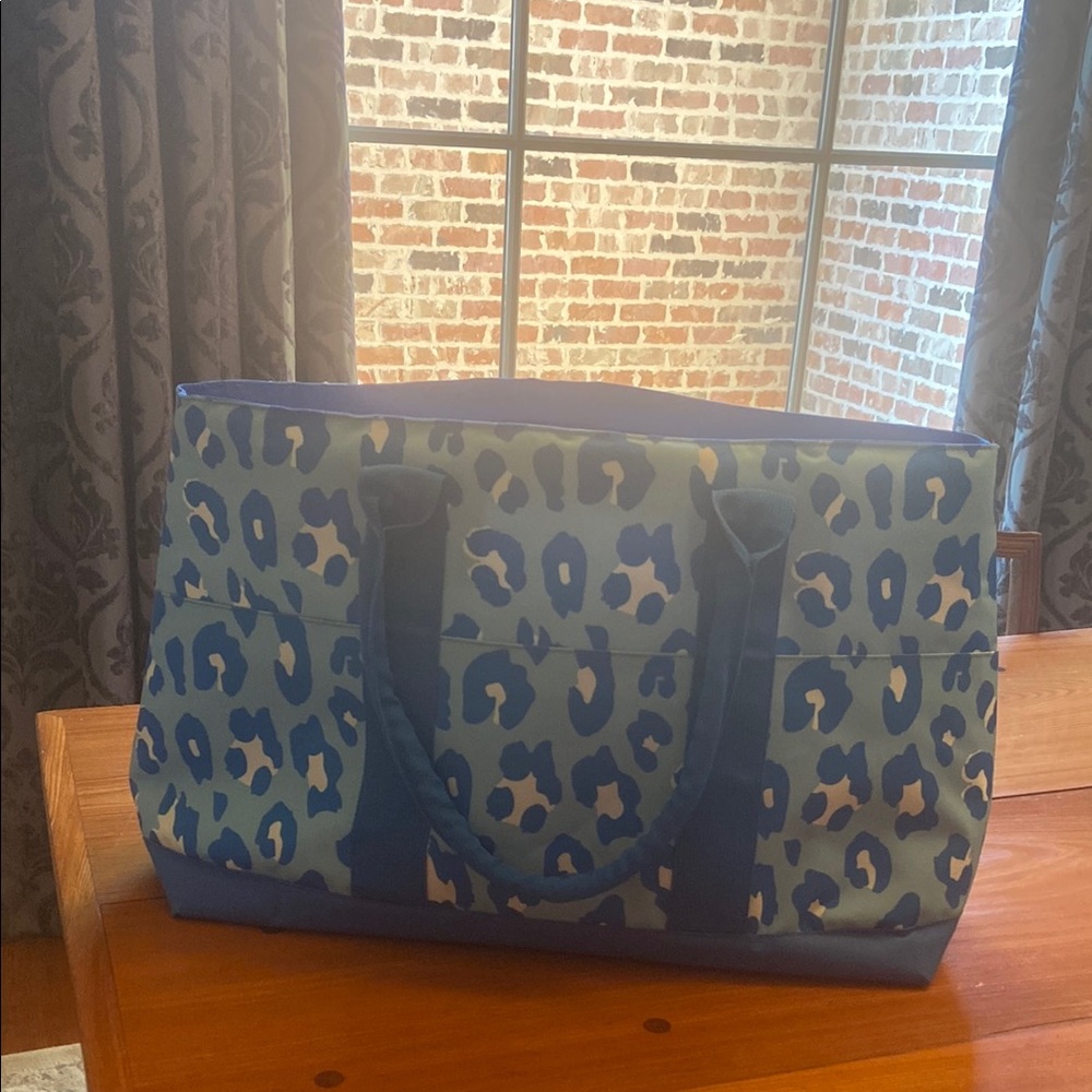 Stylish Blue Leopard Print Tote Bag